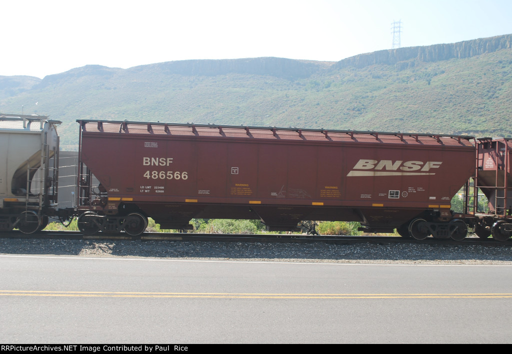 BNSF 486566